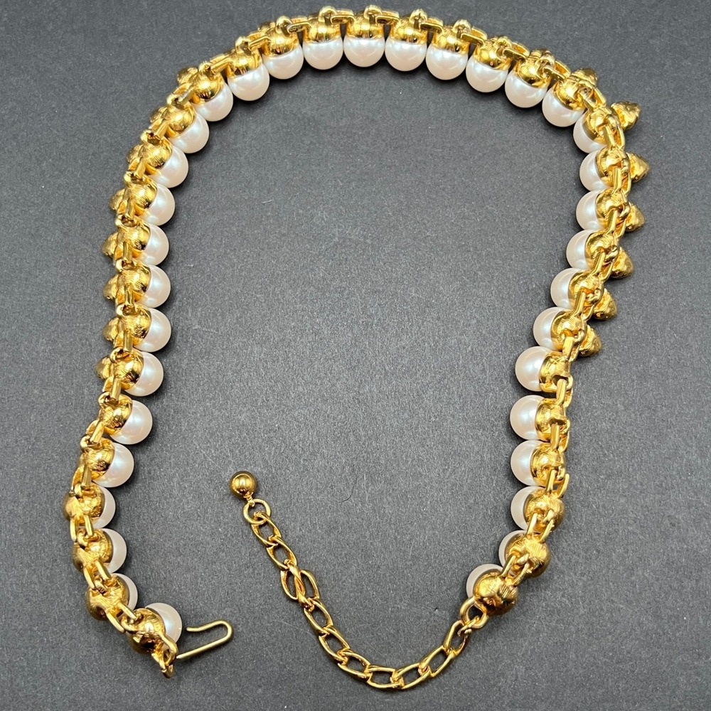 Vintage Faux Pearl Rhinestone Choker Necklace Gold Tone Elegant Classic Coquette - Picture 5 of 9